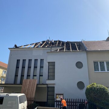 Teplice - Živo pod střechou